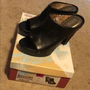 Mossimo wendi Black slide heels